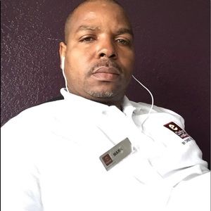 Meet your Posher, Marc charles